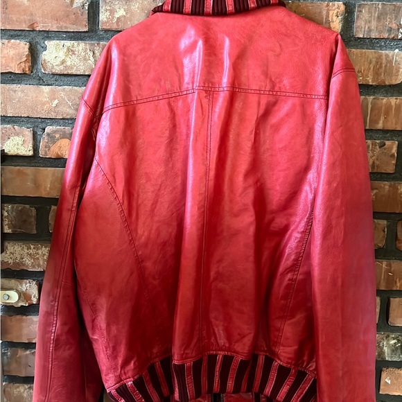 Vintage Red leather Jacket, Unisex - Picture 6 of 6